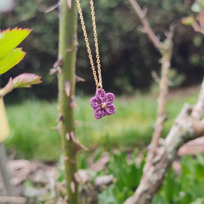 Collier mini fleur