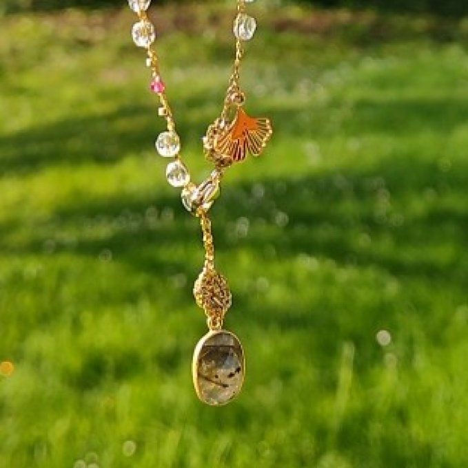 Collier Lumos
